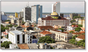Blick vom Hotel Saint Paul auf Manaus + Teatro Amazonas